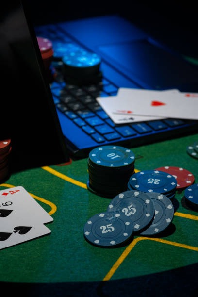 Mobile interface showing betting buttons and live dealer video feed on arjuna88